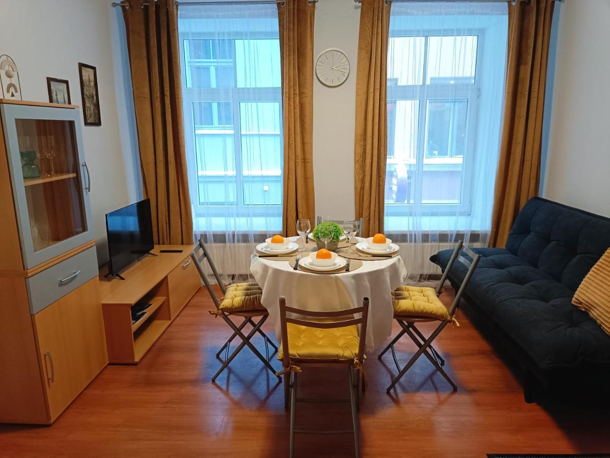 Old Town Sunny Bee Apartment Prime Location Рига Екстер'єр фото